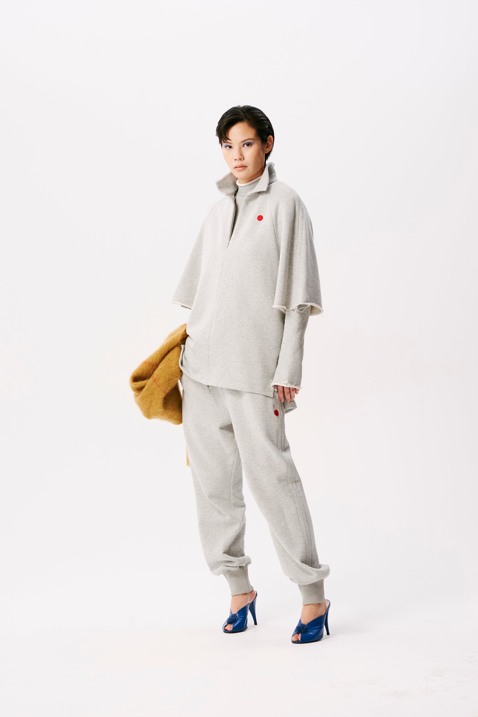 AW25 Easy Sweat
